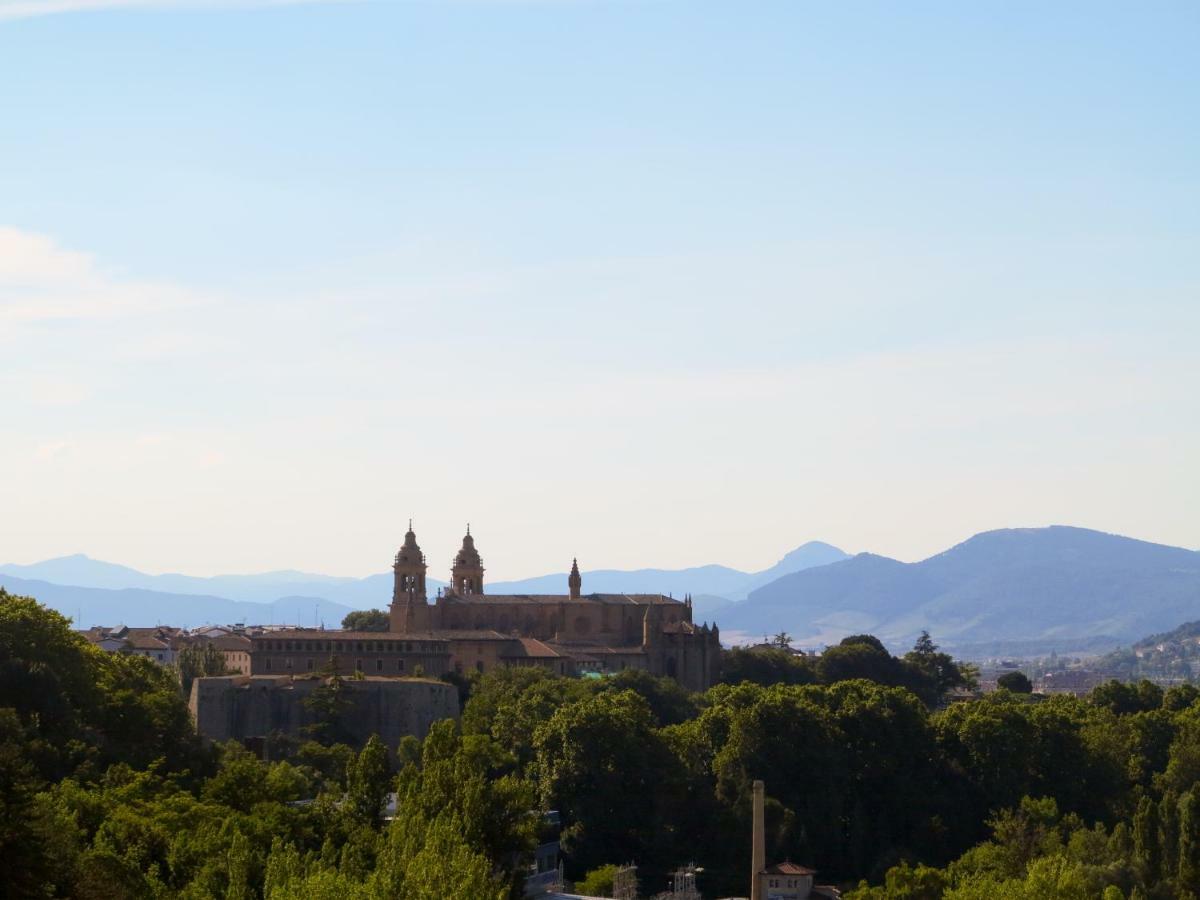 El Mirador De La Cuesta De Santo Domingo Lägenhet Pamplona Exteriör bild